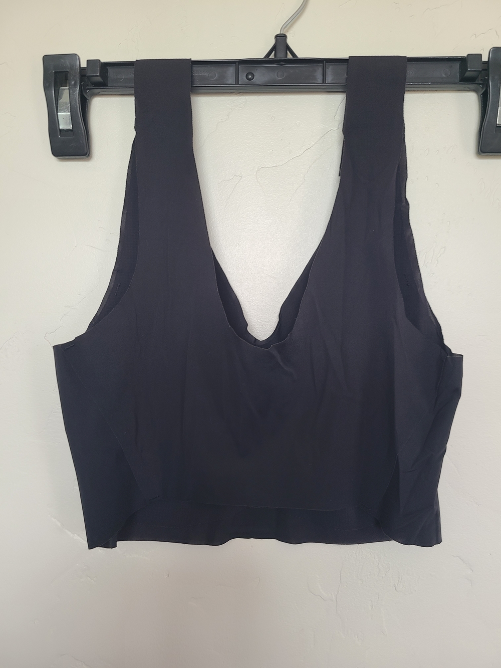 Hanes Black Stretch V-Neck Sleeveless Bralett - Picture 2 of 4